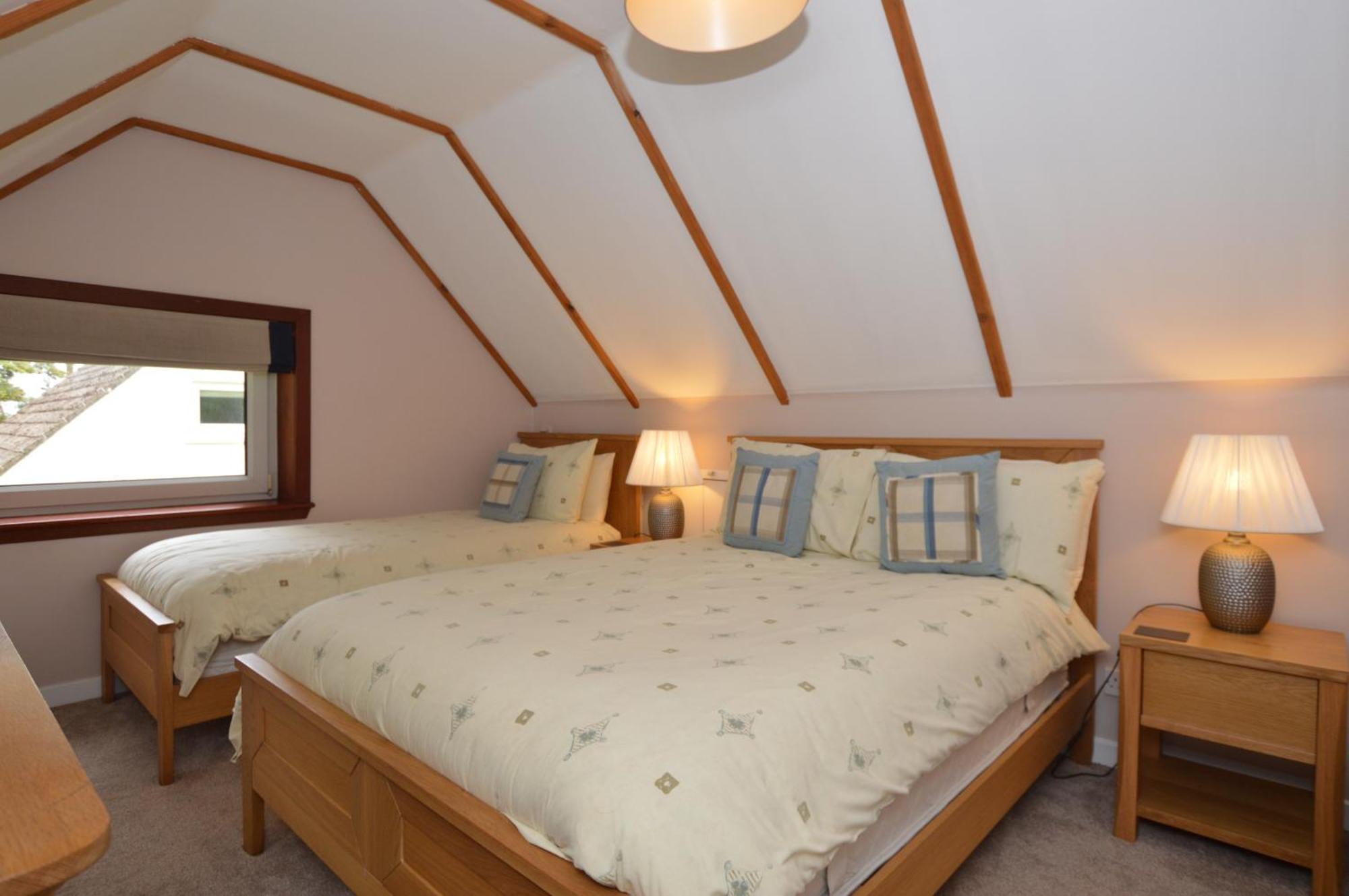 Larch Cottage Blairmore Екстериор снимка
